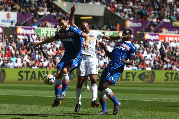 恶汉许钟豪撞翻张宁,山西球迷围堵大巴车,重罚在即!.